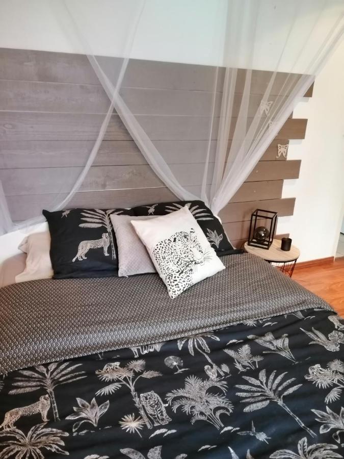 Les Bichettes Bed & Breakfast Mortagne-sur-Sevre ภายนอก รูปภาพ
