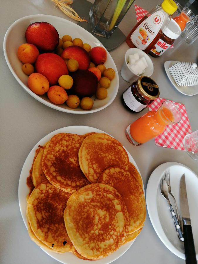 Les Bichettes Bed & Breakfast Mortagne-sur-Sevre ภายนอก รูปภาพ