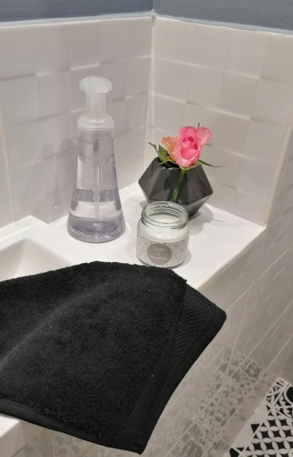 Les Bichettes Bed & Breakfast Mortagne-sur-Sevre ภายนอก รูปภาพ