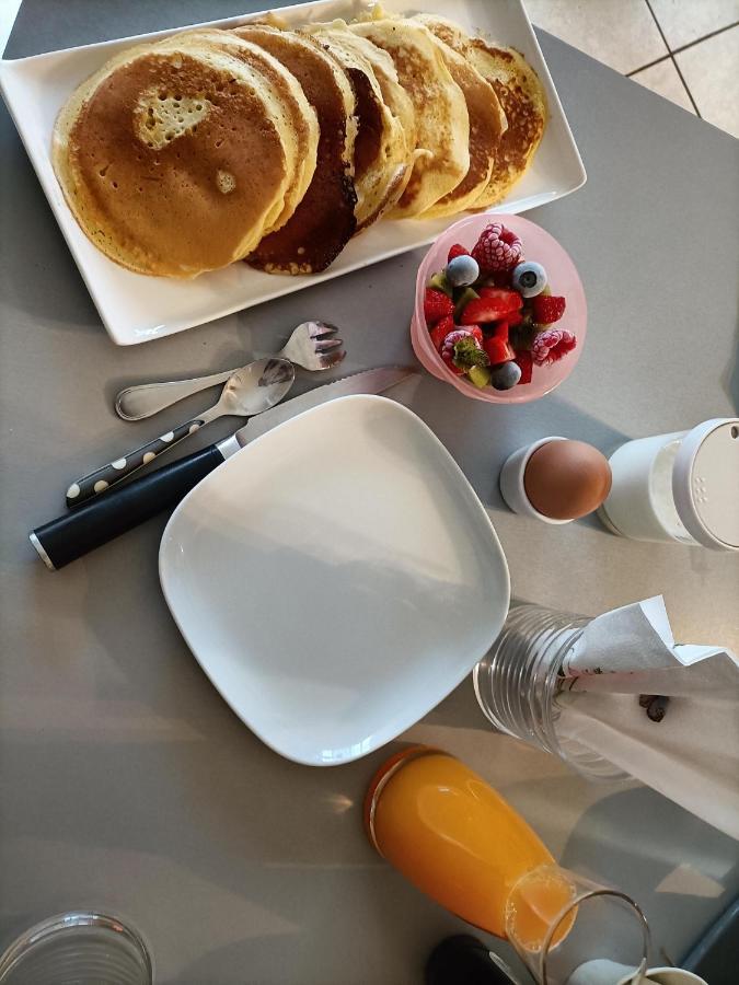 Les Bichettes Bed & Breakfast Mortagne-sur-Sevre ภายนอก รูปภาพ